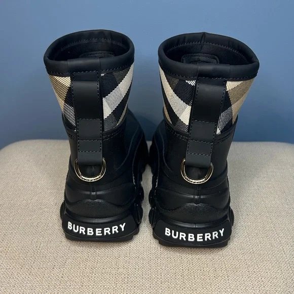 Burberry House Check Panel Rain Boots - Picture 8 of 9